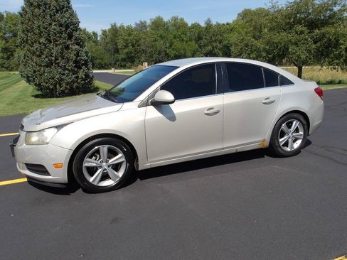 Used 2012 Chevrolet Cruze LT FWD image 8