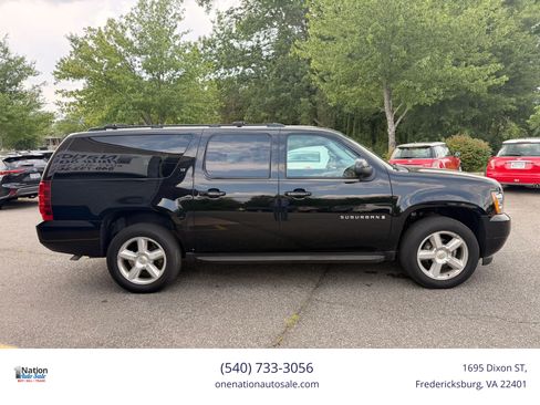 Used 2009 Chevrolet Suburban LT AWD/4WD image 7