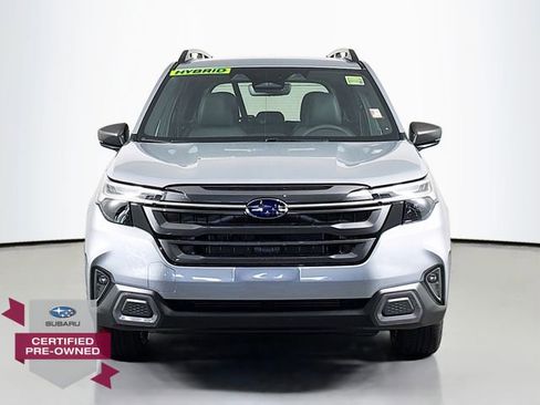 Used 2025 Subaru Forester Limited image 2
