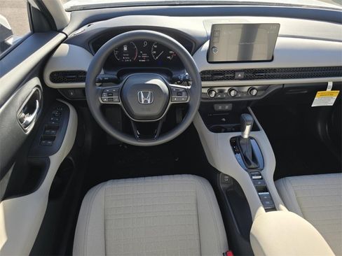 New 2026 Honda HR-V LX image 24