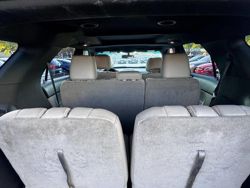 Used 2013 Ford Explorer XLT FWD image 14
