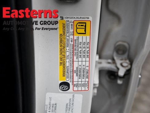 Used 2020 GMC Yukon Denali w/ Denali Ultimate Package AWD/4WD image 25