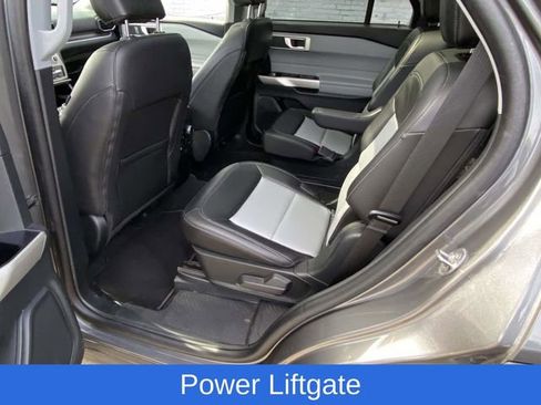 Used 2023 Ford Explorer XLT w/ Equipment Group 202A image 10