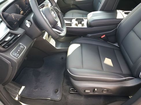 Certified 2025 Buick Enclave Preferred image 27