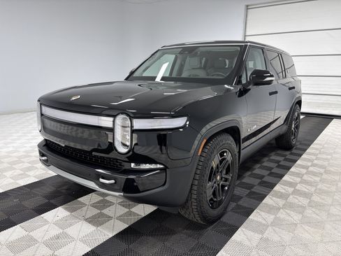 Used 2024 Rivian R1S Adventure AWD/4WD image 1