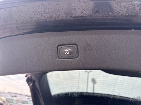 Used 2024 Ford Edge SEL w/ Convenience Package image 12