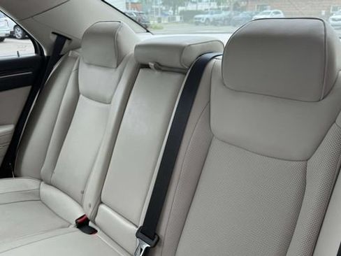 Used 2015 Chrysler 300 C w/ Harman/Kardon Audio Group RWD image 27