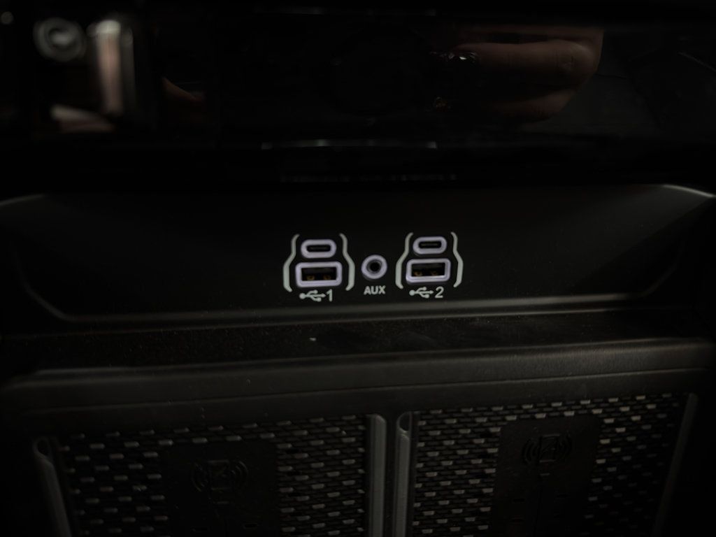 New 2025 RAM 2500 Laramie AWD/4WD image 25