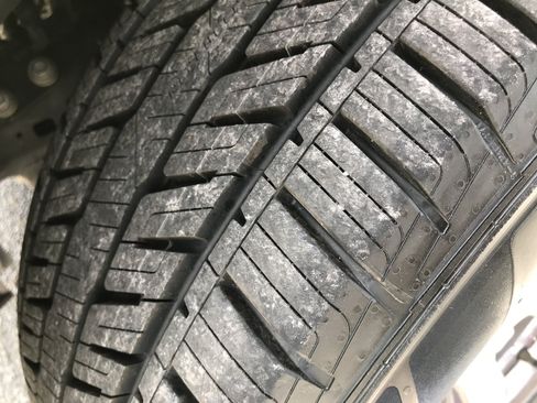 Used 2023 RAM 1500 Laramie AWD/4WD image 13