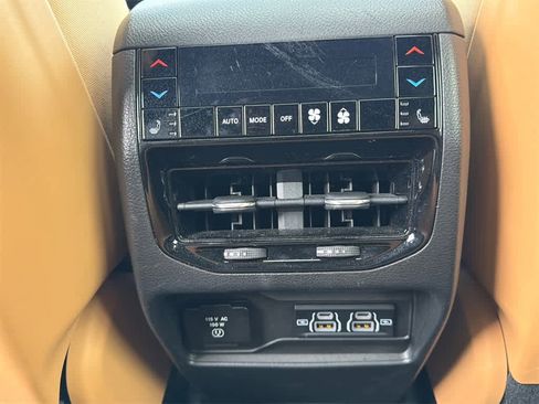 Used 2023 Jeep Grand Cherokee Summit w/ Luxury Tech Group V image 19