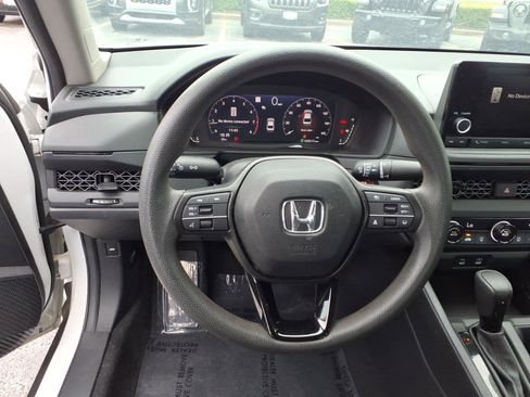 Used 2023 Honda Accord LX image 8