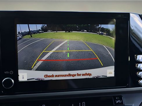 Certified 2026 Toyota Camry SE image 21