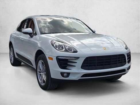 Used 2015 Porsche Macan S AWD/4WD image 3