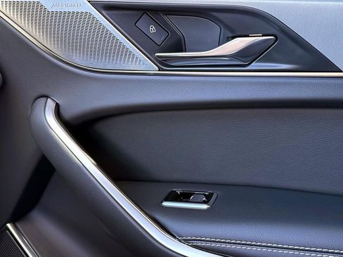 New 2025 Jaguar F-PACE R-Dynamic S image 18