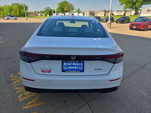 Used 2023 Honda Accord EX-L image 7