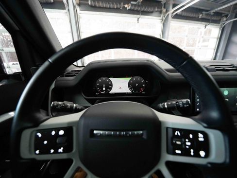 Used 2024 Land Rover Defender 110 S image 15