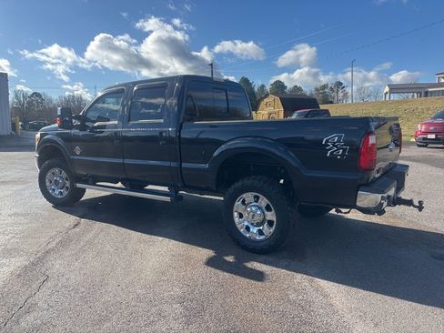 Used 2015 Ford F250 Lariat w/ Chrome Package image 6