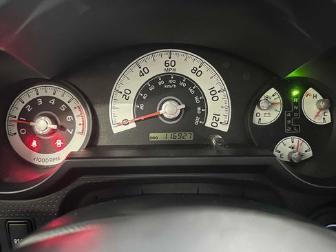 Used 2014 Toyota FJ Cruiser 4WD w/ Upgrade Package image 12