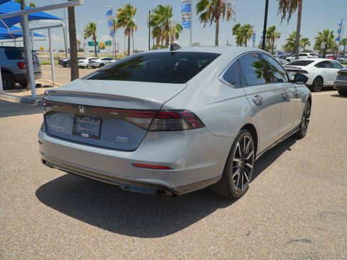 Used 2023 Honda Accord Touring image 10