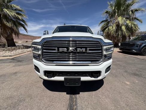 Used 2024 RAM 2500 Laramie AWD/4WD image 8