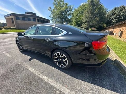 Used 2017 Chevrolet Impala Premier FWD image 29
