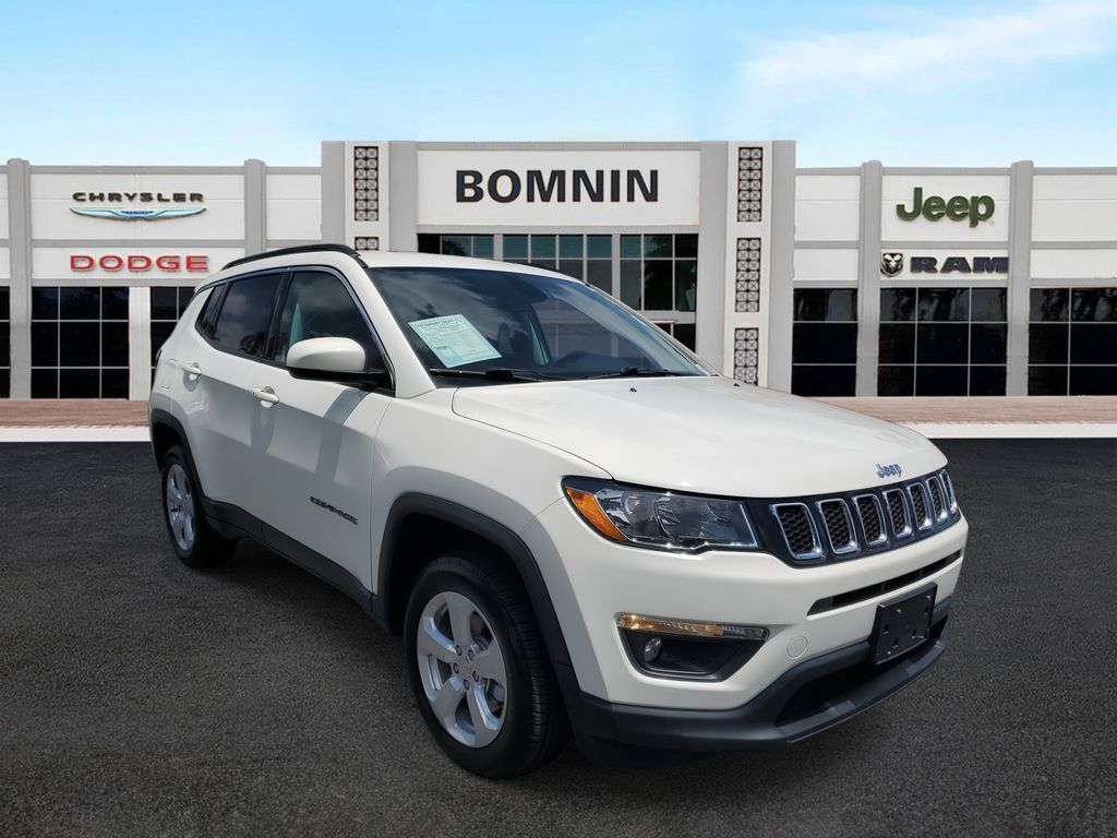 Used 2019 Jeep Compass Latitude AWD/4WD image 2