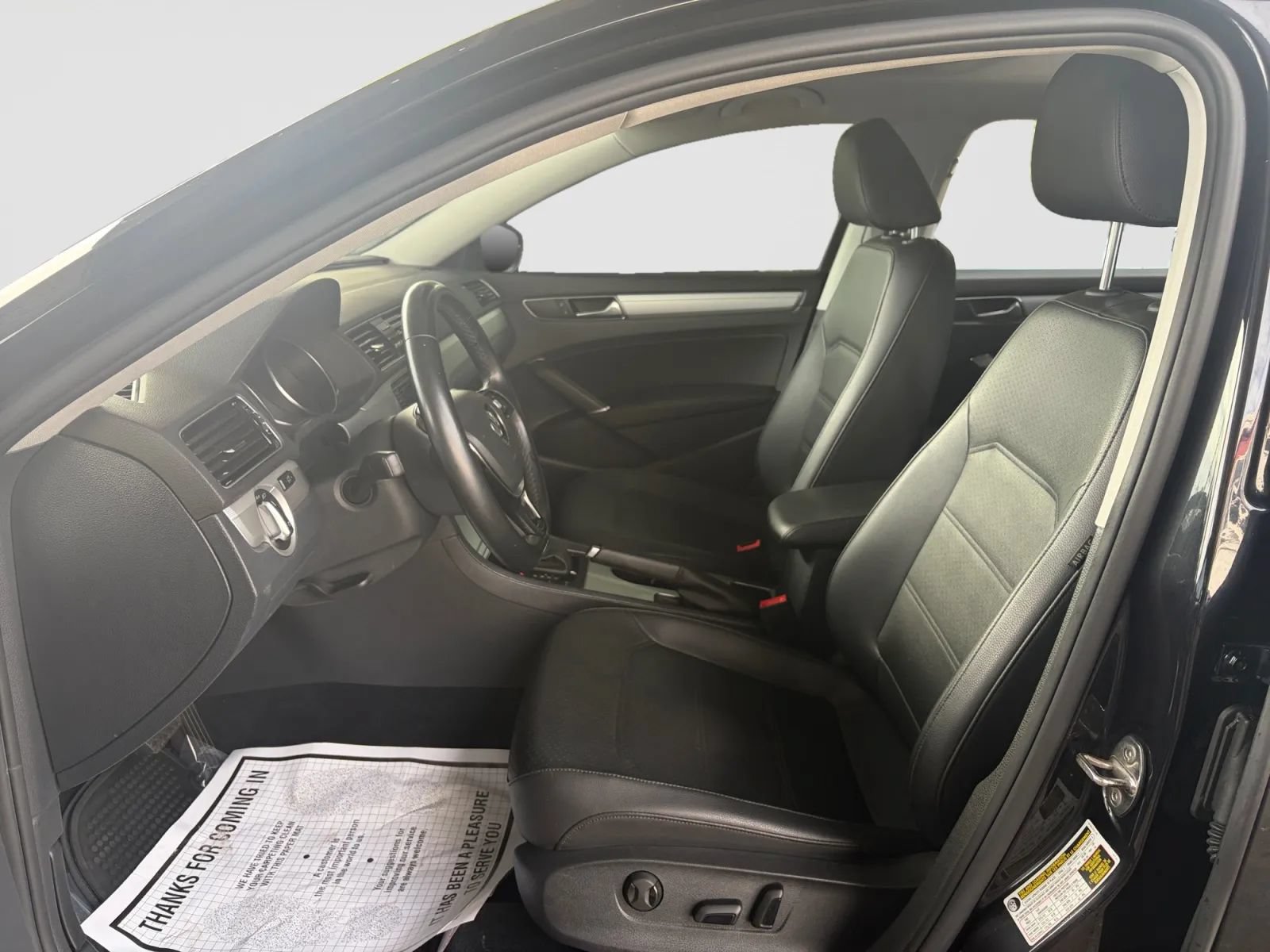 Used 2019 Volkswagen Passat 2.0T Wolfsburg w/ Wheels & Sunroof Package FWD image 12