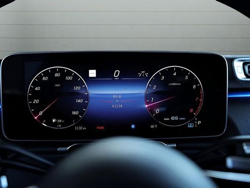 Used 2022 Mercedes-Benz S 500 4MATIC w/ AMG Line Package image 44