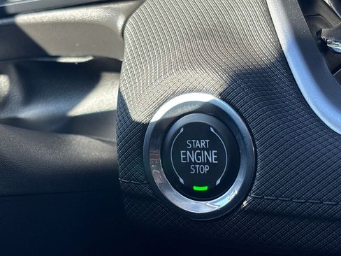 Used 2025 Chevrolet TrailBlazer LT image 21