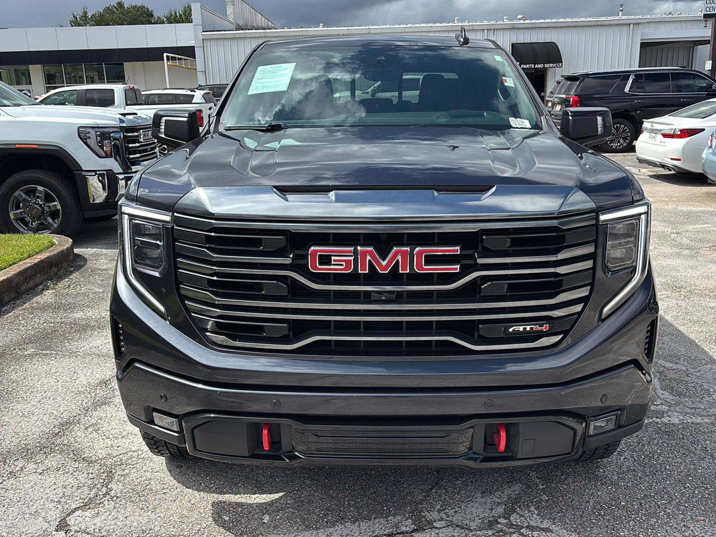 Used 2023 GMC Sierra 1500 AT4 w/ AT4 Premium Package AWD/4WD image 2