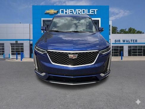 Used 2023 Cadillac XT6 Premium Luxury w/ Platinum Package AWD/4WD image 5