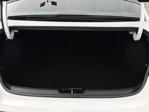 Certified 2025 Hyundai Elantra SEL FWD image 26