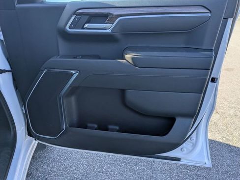 Used 2023 Chevrolet Silverado 1500 LT image 34