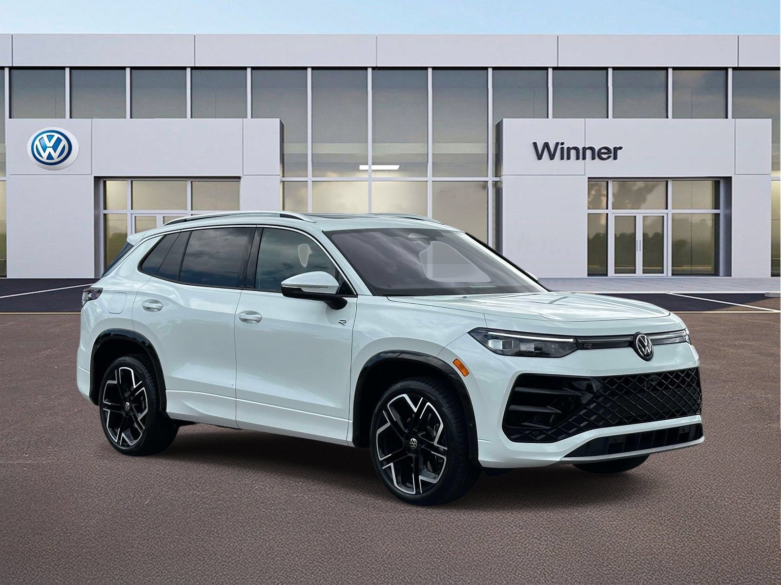 Certified 2026 Volkswagen Tiguan SEL R-Line AWD/4WD image 7