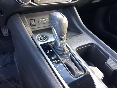 Used 2024 Nissan Sentra SV FWD image 20
