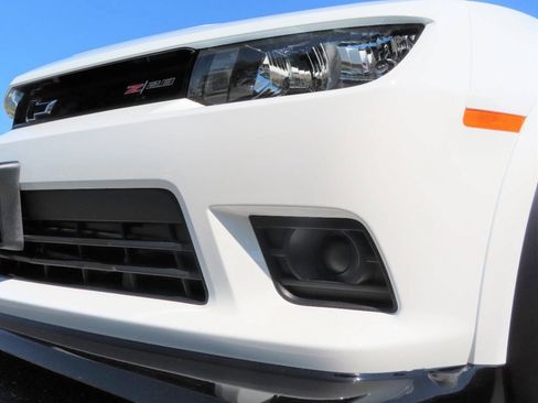 Used 2015 Chevrolet Camaro Z/28 RWD image 10
