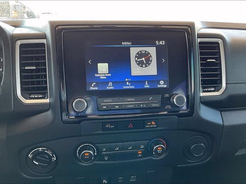 Used 2024 Nissan Frontier SV w/ Technology Package AWD/4WD image 16