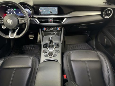 Used 2024 Alfa Romeo Stelvio Ti image 28