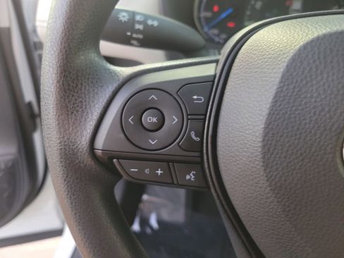 Used 2023 Toyota RAV4 XLE image 28