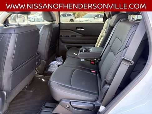 New 2026 Nissan Pathfinder SL AWD/4WD image 22