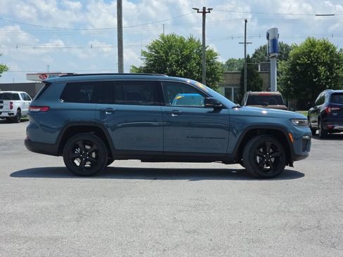 Certified 2026 Jeep Grand Cherokee L Limited w/ Limited Altitude Package AWD/4WD image 8