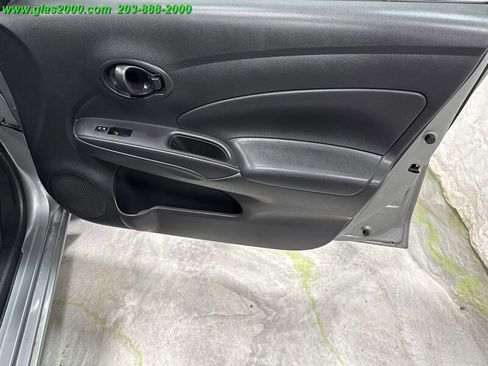 Used 2012 Nissan Versa SV image 22