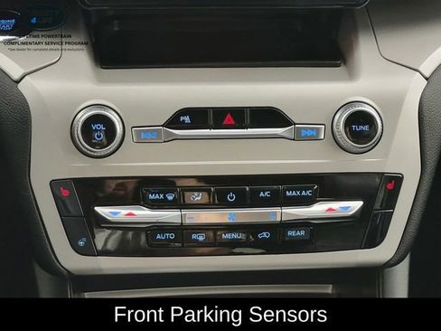 Used 2023 Ford Explorer XLT w/ Equipment Group 202A image 25