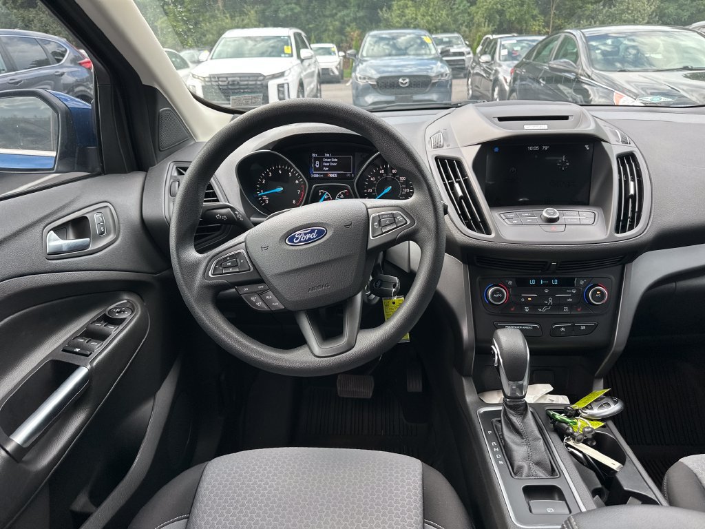 Used 2018 Ford Escape SE w/ SE Sync 3 Package AWD/4WD image 12