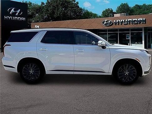 Used 2025 Hyundai Palisade Calligraphy AWD/4WD image 12