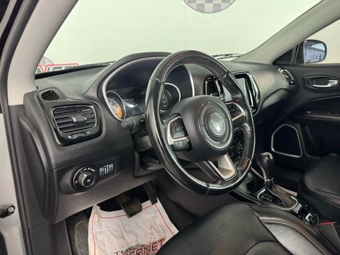 Used 2019 Jeep Compass Limited image 10