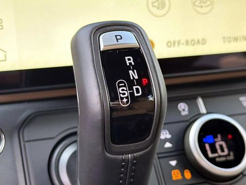 New 2026 Land Rover Defender 130 S AWD/4WD image 27