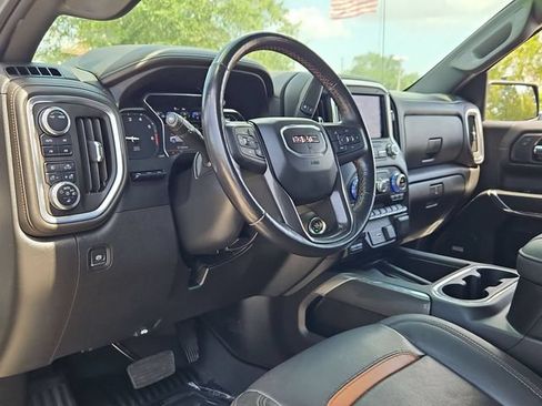 Used 2022 GMC Sierra 1500 AT4 w/ AT4 Premium Package AWD/4WD image 11