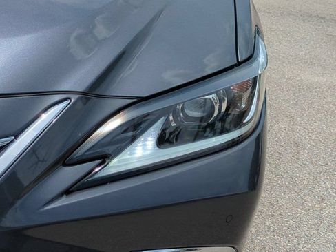 Certified 2024 Lexus ES 350 w/ Premium Package FWD image 10