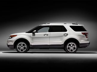 Used 2015 Ford Explorer FWD image 1